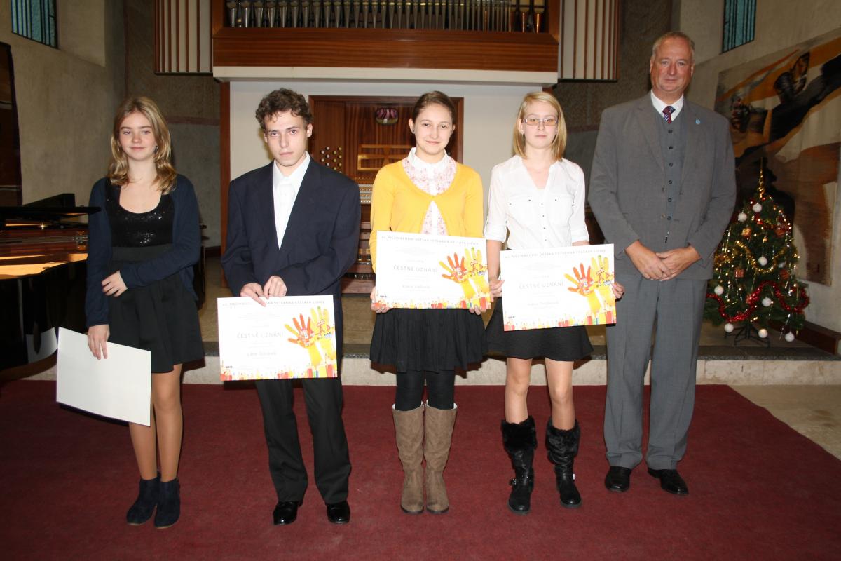 Slavnostní předávání mezinárodních cen žákům Výtvarného oboru – 5. 12. 2014