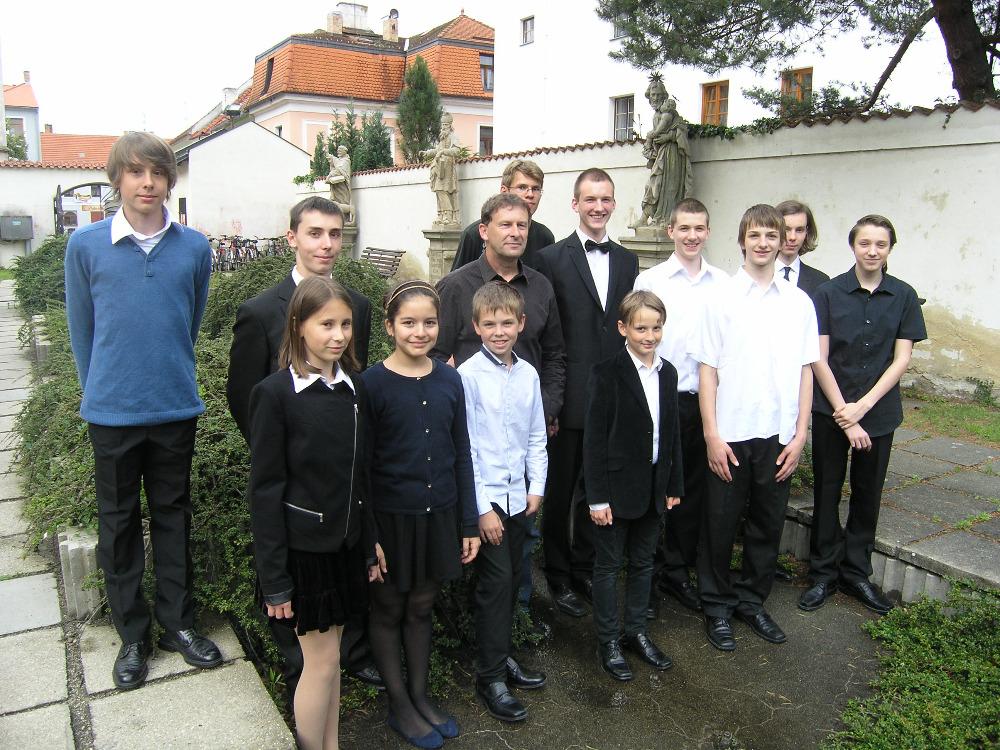 Vystoupení kytarového orchestru DOLCE CORDE na kytarovém festivalu – červen 2015