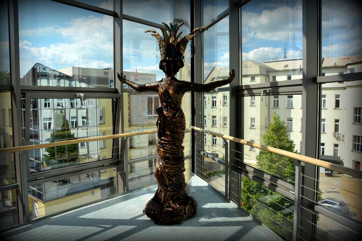 Za hranice fantazie &ndash; výstava ZUŠ Písek v&nbsp;prostorách krajského úřadu České Budějovice (květen 2024)